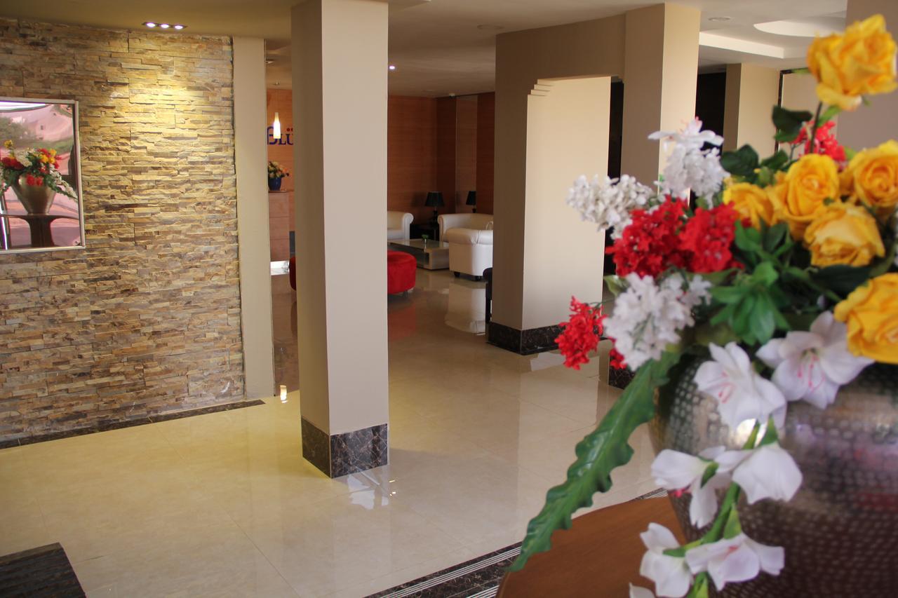 Casablu Hotel Nouakchott Exterior photo